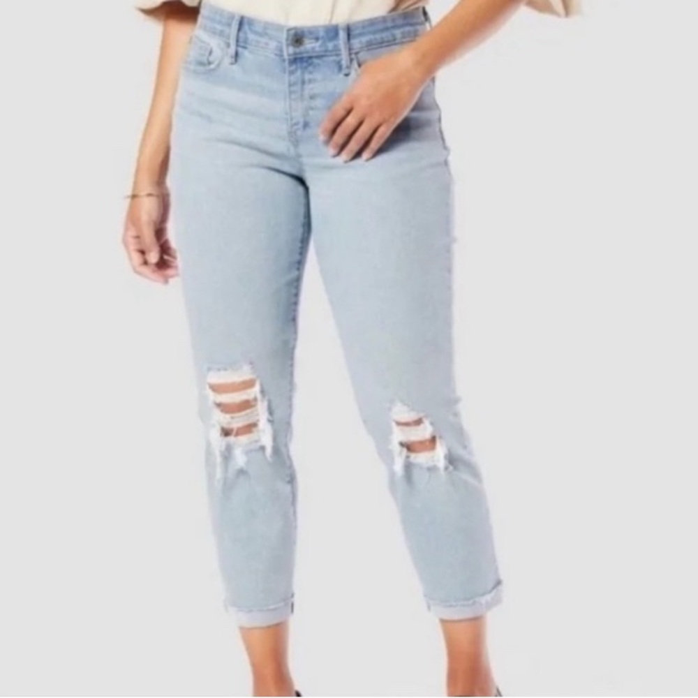 Denizen from Levi's Light Blue Women's Boyfriend Jeans